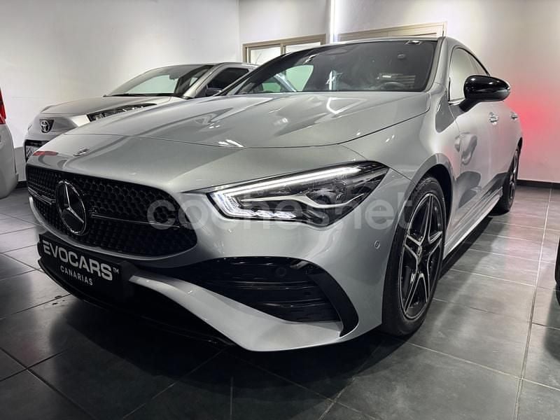 Gris / plata Usado 2025 Mercedes CLA200 Berlina | 37.990 € (Super precio) - Imagen 1/4