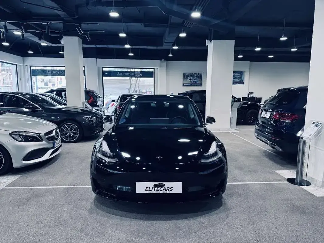 Usado Tesla Model 3 Standard Range Plus 239 kW (325 CV) 2019 Negro Berlina