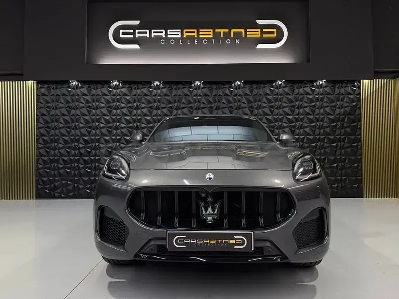 Usado Maserati Grecale 330 CV (242 kW) 2023 Gris / plata SUV