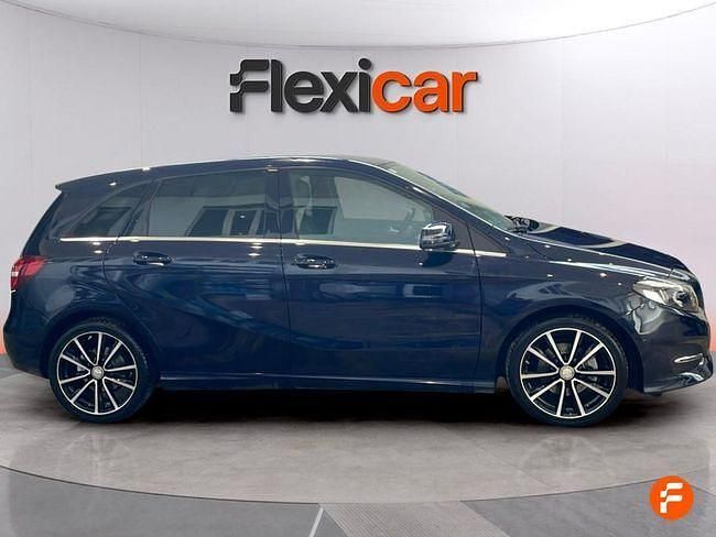 Usado Mercedes B200 136 CV (100 kW) 2016 Azul Monovolumen