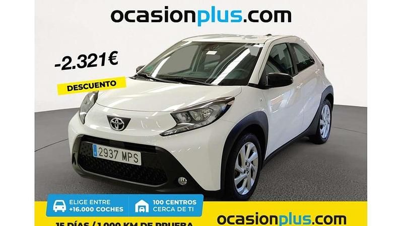 Blanco Usado 2024 Toyota Aygo Play Utilitario | 12.955 € (Buen precio) - Imagen 1/4