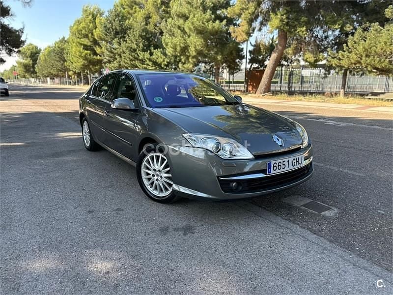 Gris / plata Usado 2008 Renault Laguna III Dynamique Berlina | 6900 € (Caro) - Imagen 1/4