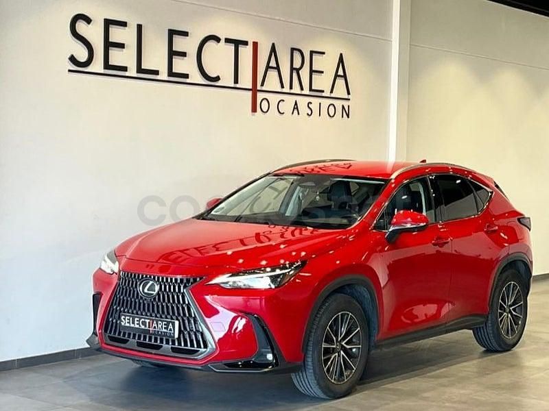 Usado Lexus NX350h Executive Line 242 CV (177 kW) 2022 Rojo SUV