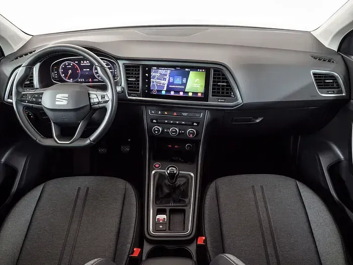 Usado Seat Ateca Style 150 CV (110 kW) 2025 Blanco SUV