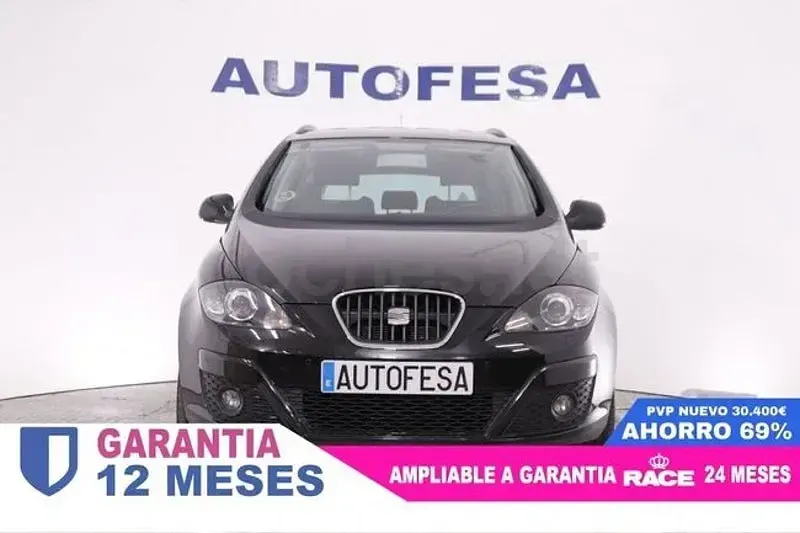 Usado Seat Altea I-Tech 105 CV (77 kW) 2015 Negro Familiar