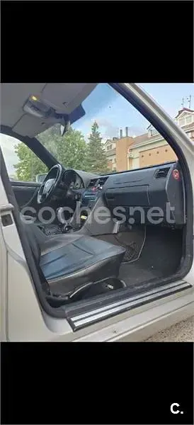 Usado Mercedes C280 193 CV (141 kW) 1998 Gris / plata Berlina
