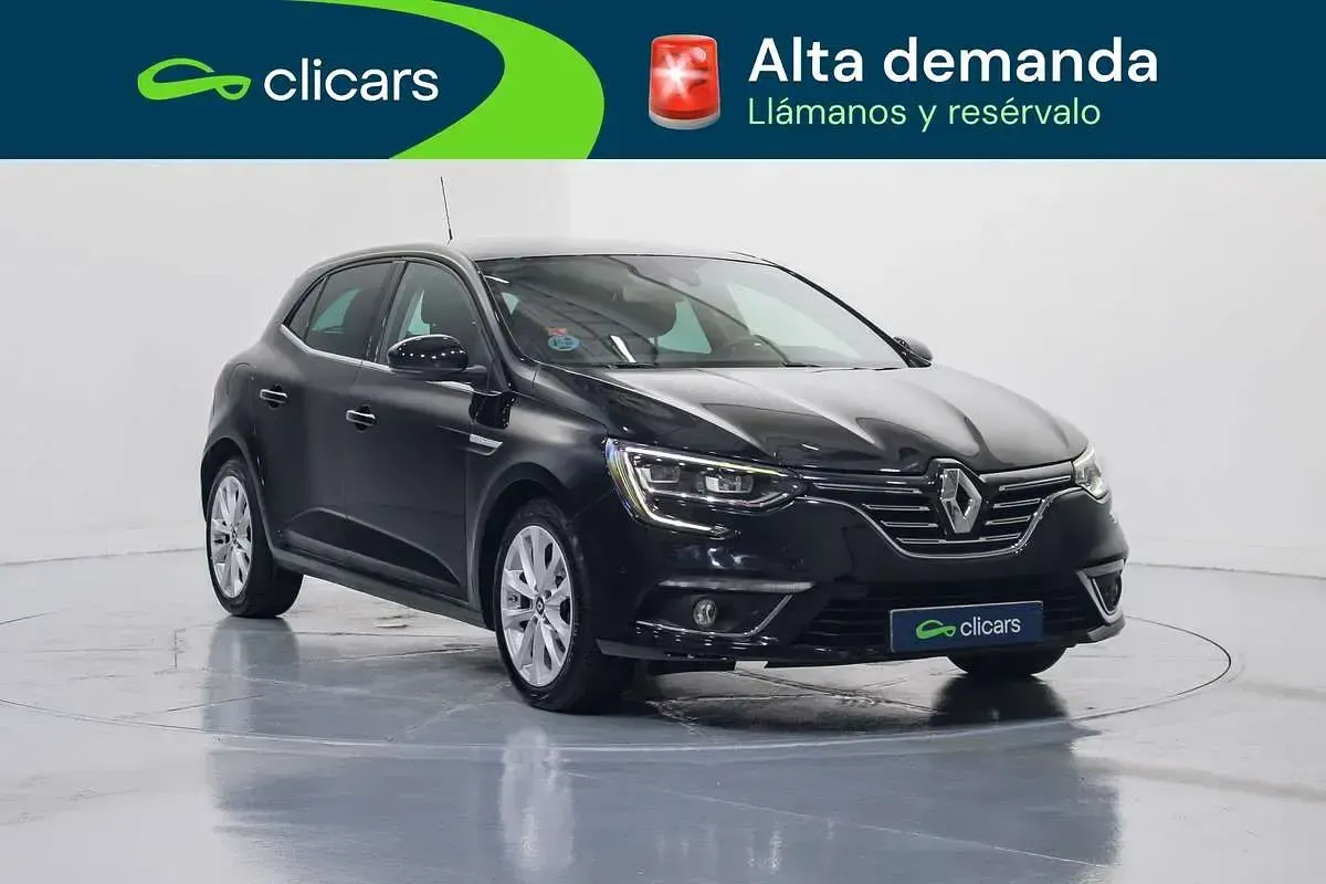 Usado Renault Mégane Zen 140 CV (102 kW) 2019 Negro Utilitario