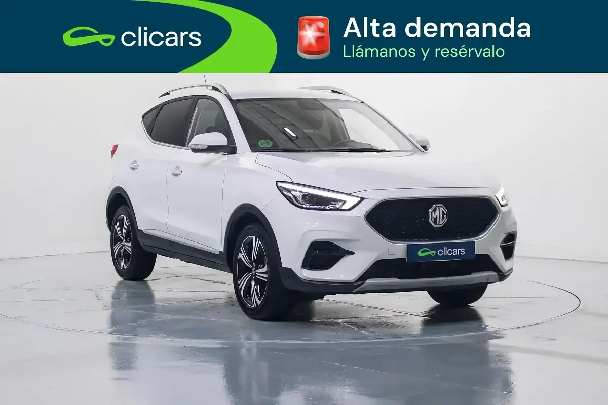 Käytetty MG ZS Comfort 106 HP (77 kW) 2024 Valkoinen Katumaasturi