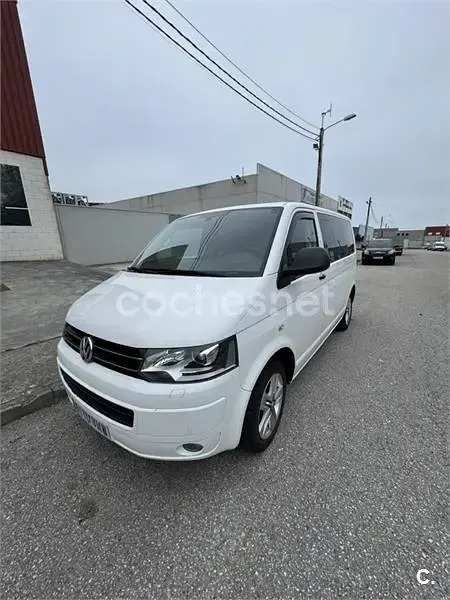 Usado VW Multivan Startline 140 CV (102 kW) 2015 Blanco Monovolumen