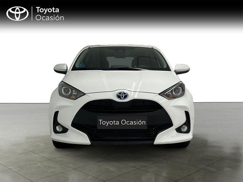 Usado Toyota Yaris Active 116 CV (85 kW) 2024 Blanco Utilitario