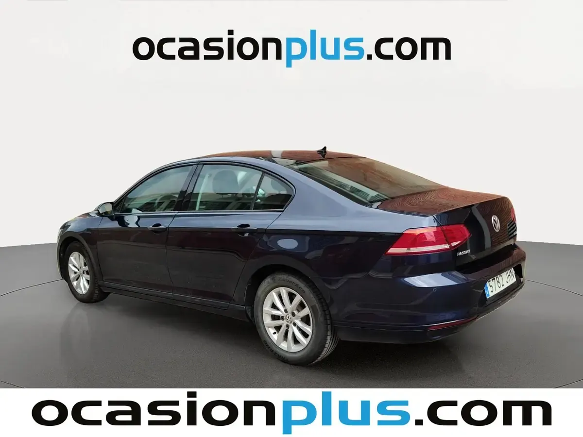 Usado VW Passat Edition 120 CV (88 kW) 2015 Azul Berlina