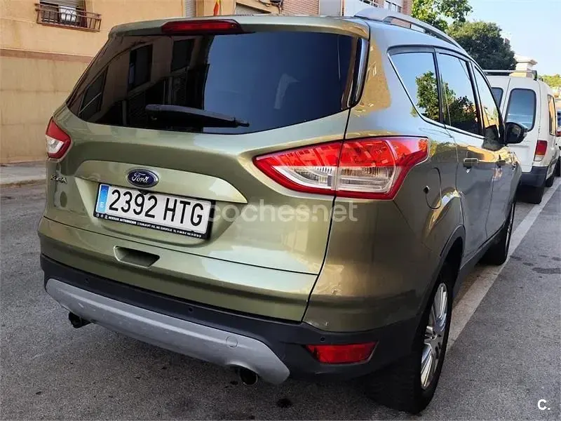 Usado Ford Kuga Titanium S 163 CV (119 kW) 2013 Gris / plata SUV