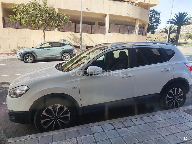 Usado Nissan Qashqai Tekna 150 CV (110 kW) 2011 Blanco SUV