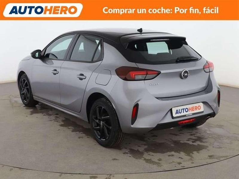 Usado Opel Corsa GS Line 101 CV (74 kW) 2022 Gris Utilitario