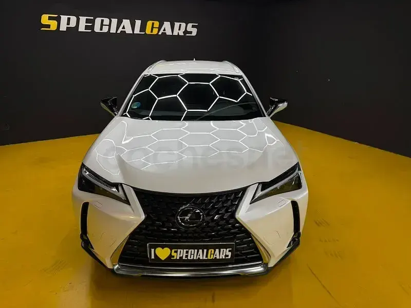 Usado Lexus UX 184 CV (135 kW) 2023 Blanco SUV