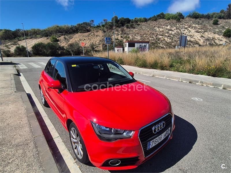Usado Audi A1 Sportback Ambition 86 CV (63 kW) 2013 Rojo Utilitario