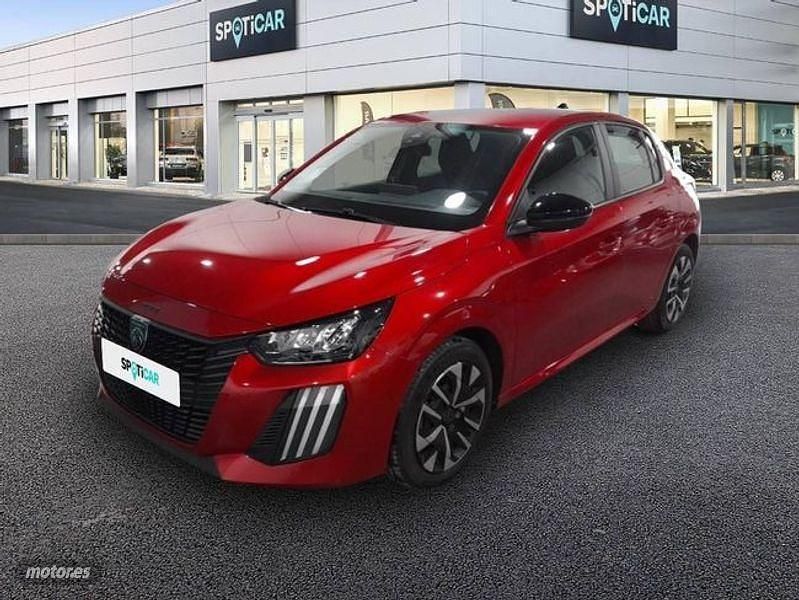 Usado Peugeot 208 Active 100 CV (73 kW) 2024 Rojo Utilitario