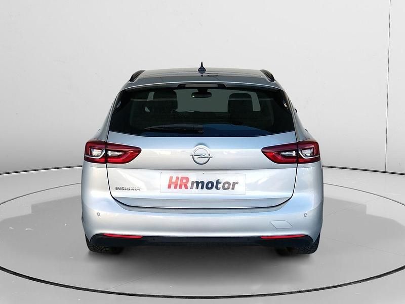 Usado Opel Insignia Business Edition 122 CV (89 kW) 2021 Gris / plata Berlina
