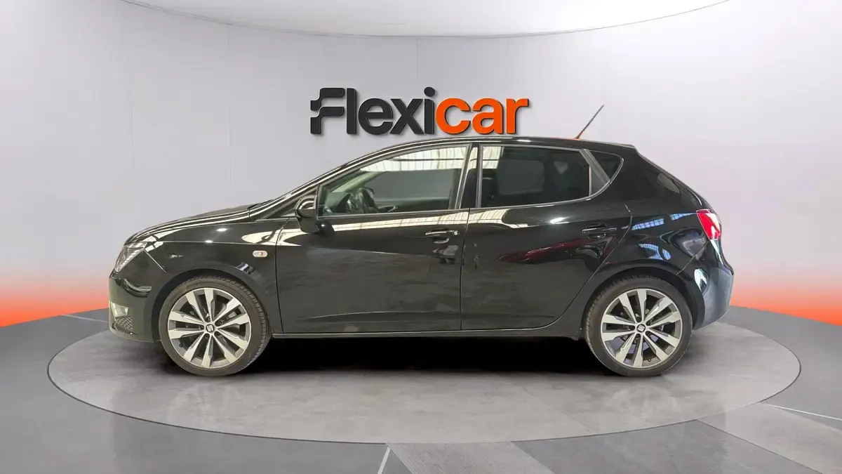 Usado Seat Ibiza FR 90 CV (66 kW) 2017 Negro Berlina