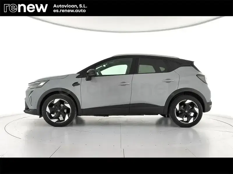 Usado Renault Captur Techno 100 CV (73 kW) 2025 Gris / plata SUV