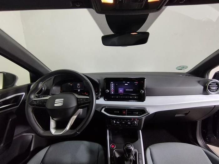 Usado Seat Ibiza 115 CV (84 kW) 2025 Gris Utilitario