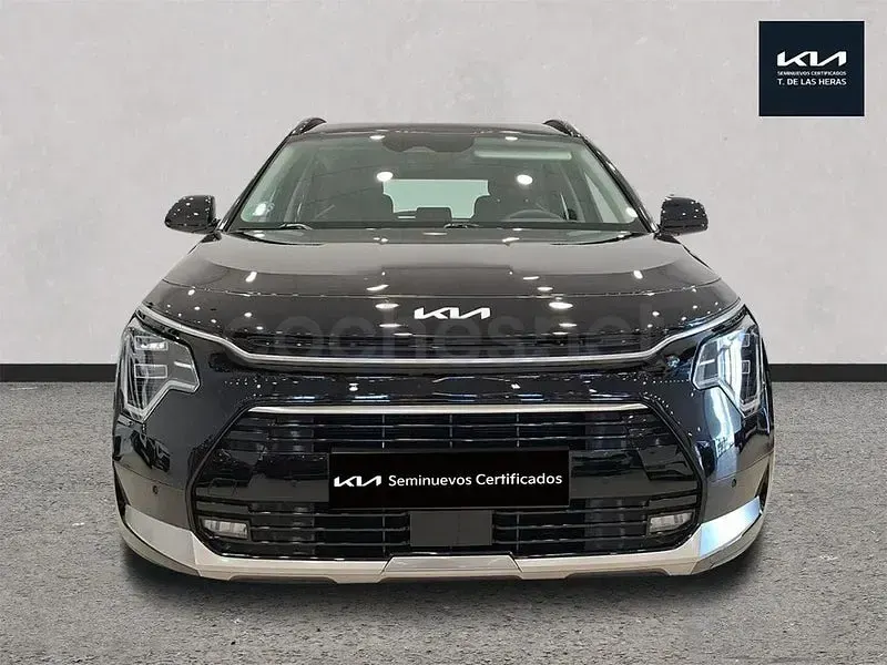 Usado Kia Niro 141 CV (103 kW) 2022 Negro SUV