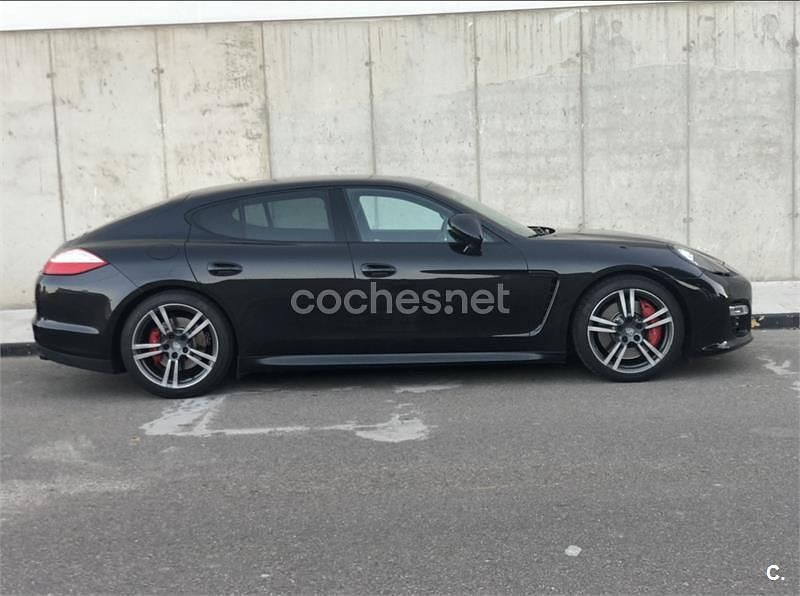 Usado Porsche Panamera 430 CV (316 kW) 2013 Negro Utilitario