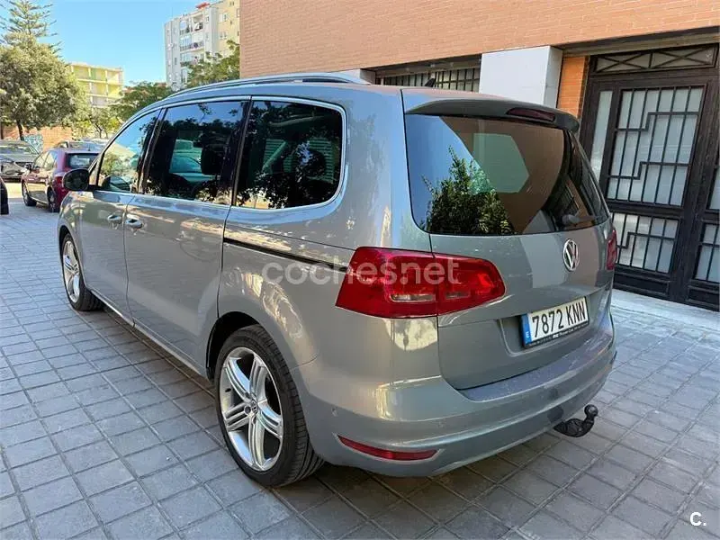 Usado VW Sharan Sport 177 CV (130 kW) 2014 Gris / plata Monovolumen