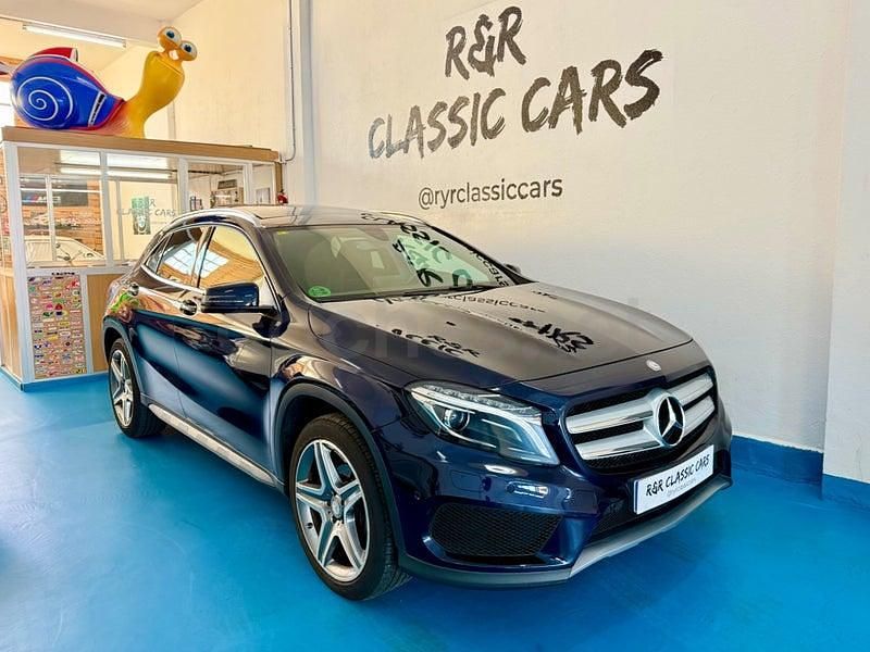 Usado Mercedes GLA200 AMG line 136 CV (100 kW) 2016 Azul SUV