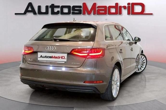Usado Audi A3 Sportback e-tron Ambition 204 CV (150 kW) 2015 Utilitario