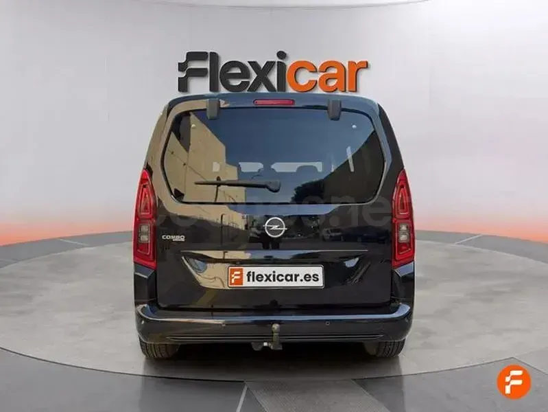 Usado Opel Combo Life Selective 110 CV (80 kW) 2019 Negro Monovolumen