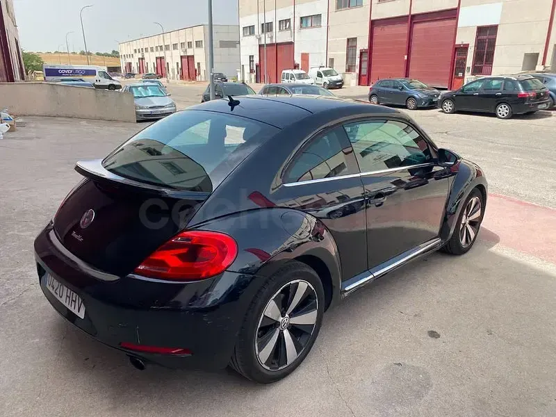 Usado VW Beetle Sport 200 CV (147 kW) 2012 Negro Utilitario