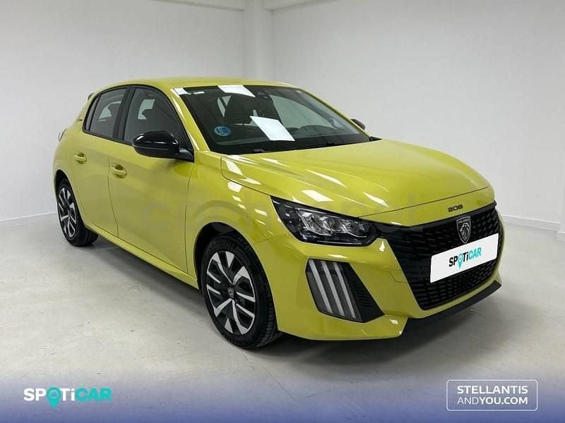Usado Peugeot 208 Style 110 CV (80 kW) 2025 Amarillo Utilitario