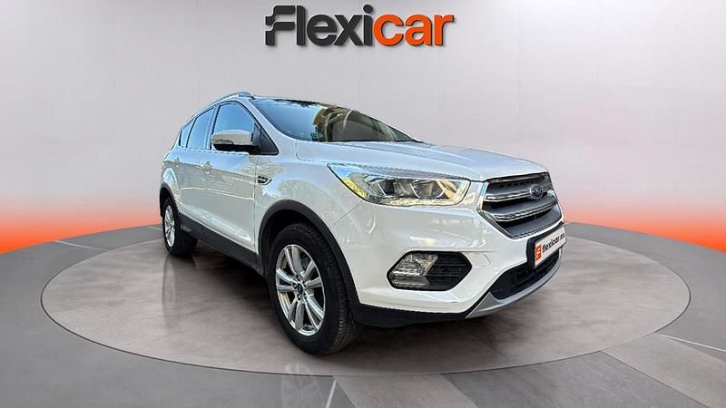 Usado Ford Kuga Trend 120 HP (88 kW) 2019 Branco SUV