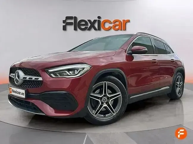 Usado Mercedes GLA200 150 CV (110 kW) 2022 Rojo SUV