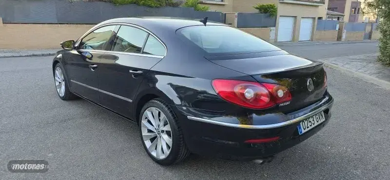 Usado VW Passat 140 CV (102 kW) 2010 Negro Berlina