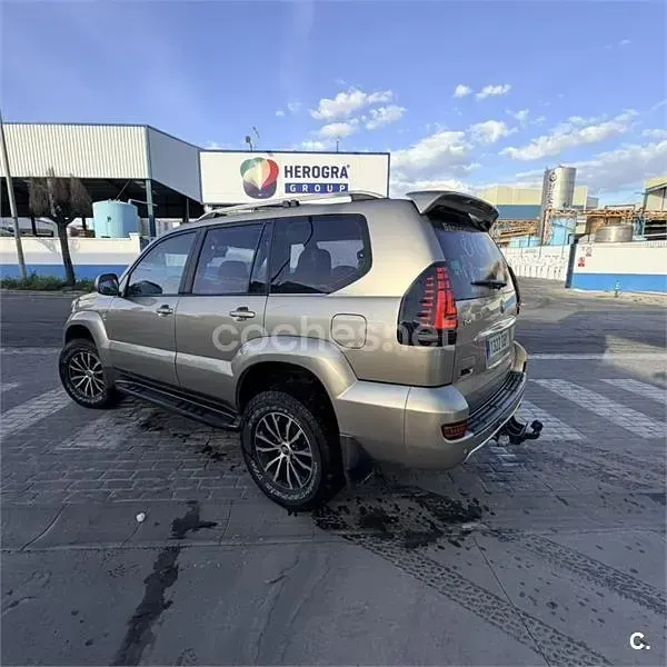 Usado Toyota Land Cruiser 163 CV (119 kW) 2004 Beige SUV