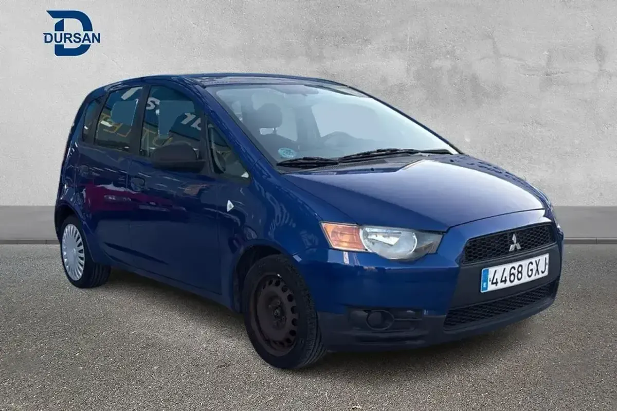 Usado Mitsubishi Colt Inform 75 CV (55 kW) 2010 Azul Utilitario