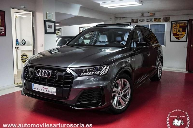 Usado Audi Q7 S-line plus 462 CV (339 kW) 2021 Gris SUV