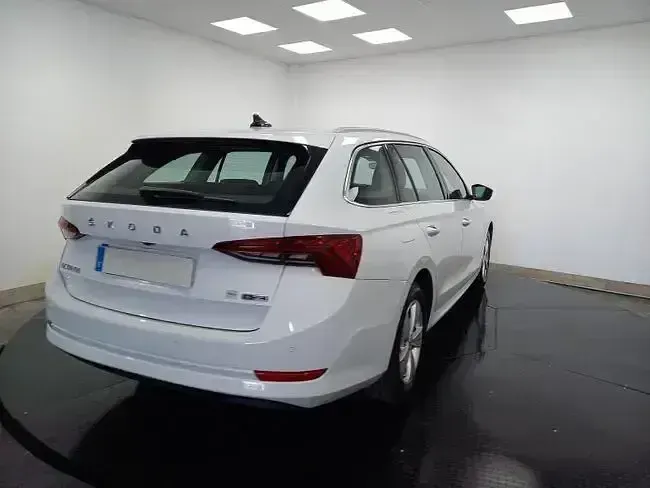 Brugt Skoda Octavia 110 HK (80 kW) 2021 Hvid Stationcar