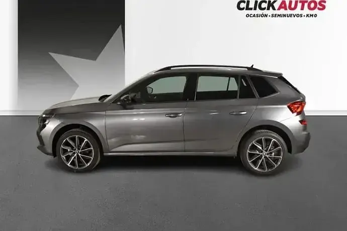 Usado Skoda Kamiq Sport 150 CV (110 kW) 2025 Plata SUV