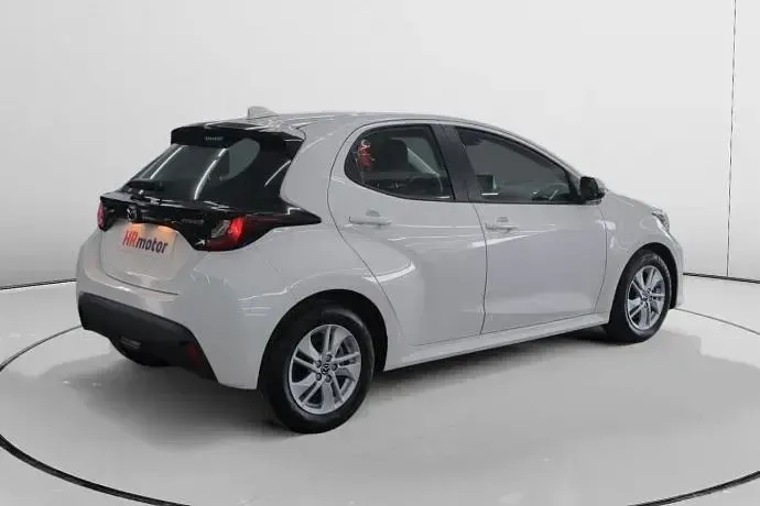 Usado Mazda 2 116 CV (85 kW) 2023 Utilitario