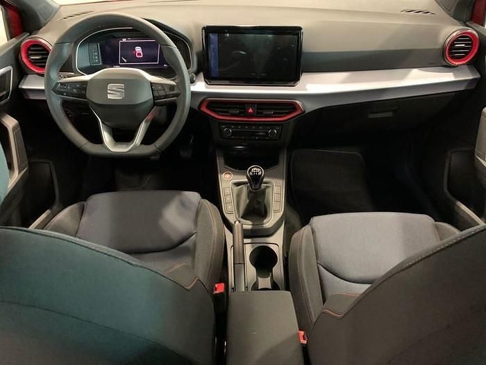 Usado Seat Ibiza FR 110 CV (80 kW) 2024 Rojo Utilitario