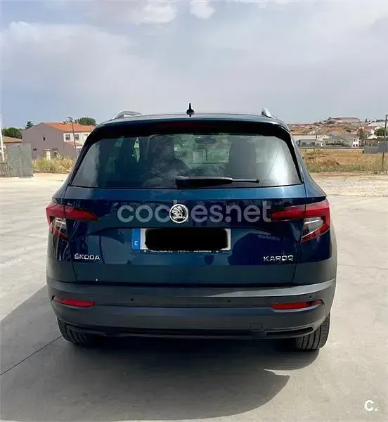 Usado Skoda Karoq Active 115 CV (84 kW) 2019 Azul SUV