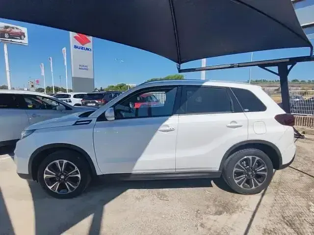 Usado Suzuki Vitara 129 CV (94 kW) 2023 Blanco SUV