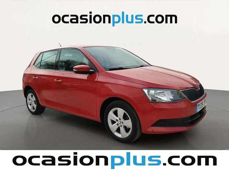 Usado Skoda Fabia Ambition 75 HP (55 kW) 2016 Vermelho