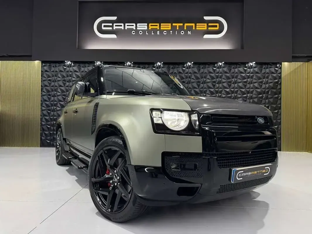 Używany Land Rover Defender S 241 KM (177 kW) 2021 Zielony SUV