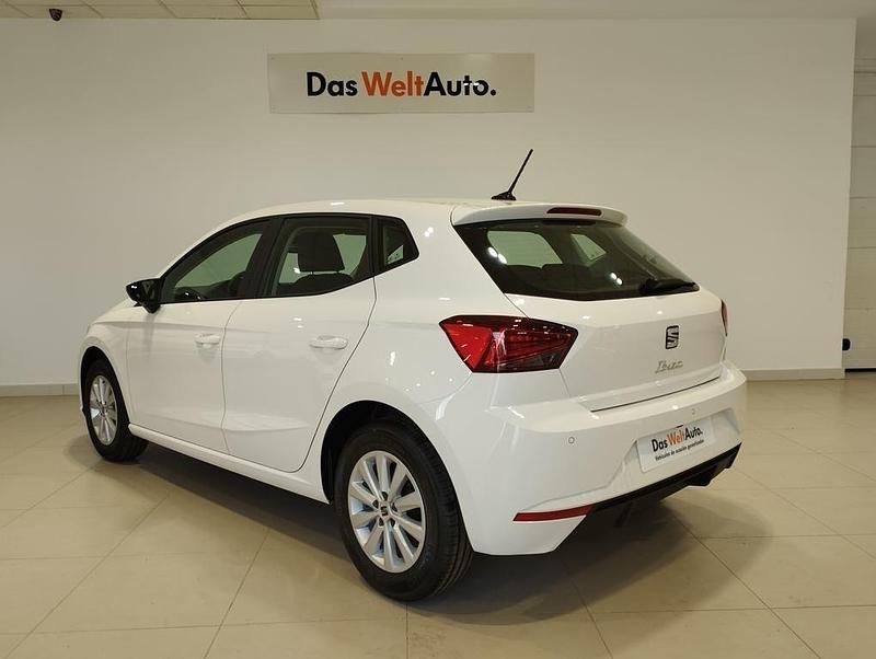 Usado Seat Ibiza Style 80 CV (58 kW) 2025 Blanco Utilitario