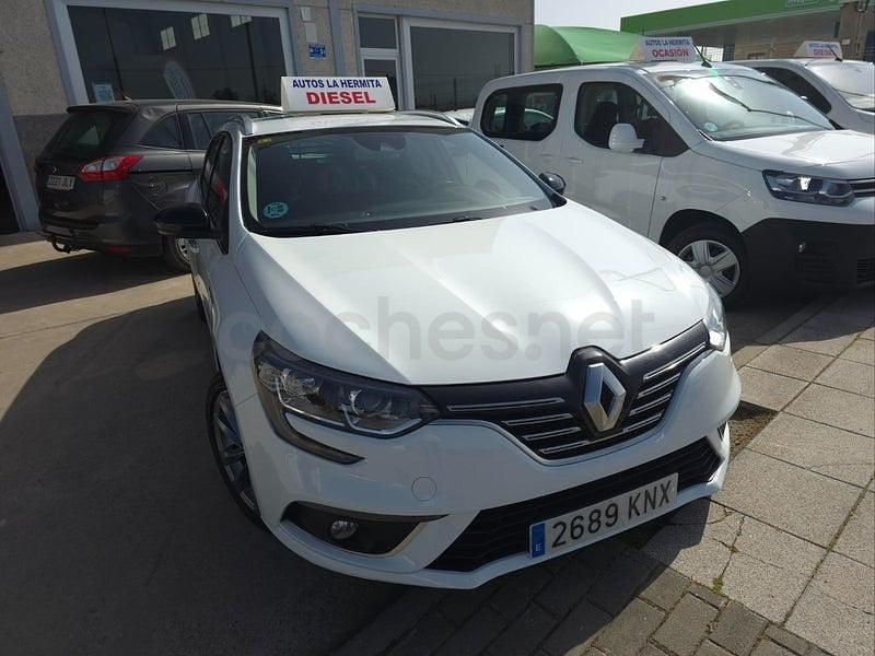 Usado Renault Mégane GrandTour Zen 110 CV (80 kW) 2018 Blanco Familiar