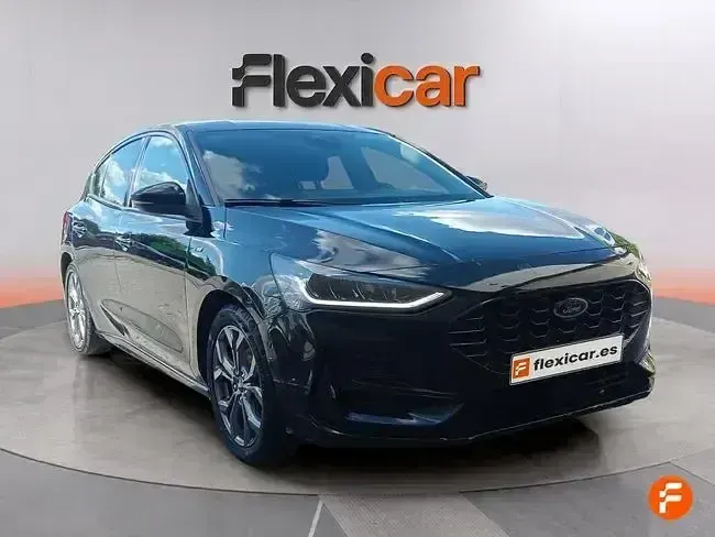 Usado Ford Focus ST-Line 155 CV (114 kW) 2023 Negro Berlina